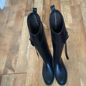Authentic Burberry Leather Black Knee-High Boots Size 35 Plaid Logo